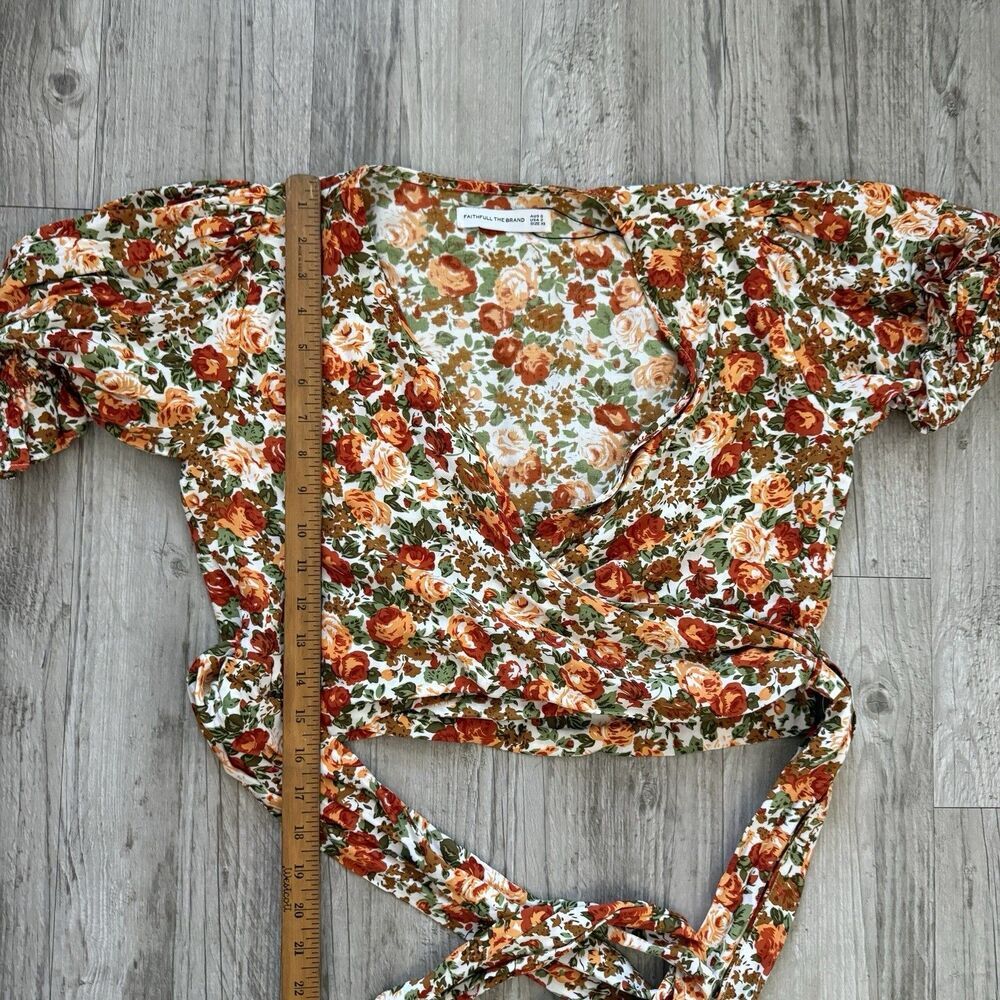 Faithfull the Brand Cropped Blouse Women’s XS 2 Floral Wrap Puff Sleeve Tie - Picture 6 of 7